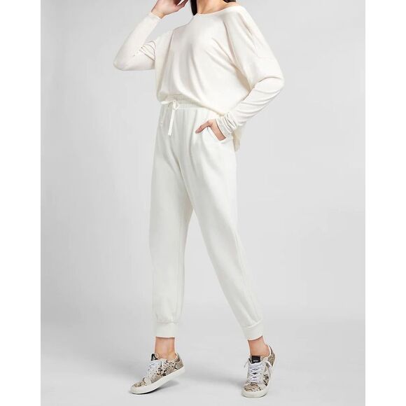 ✨High Waisted Fleece Joggers✨ - Picture 3 of 8